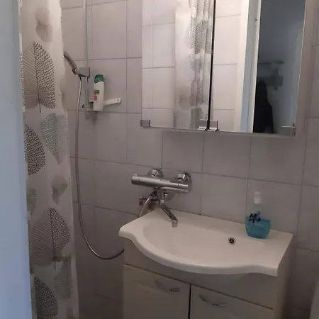 Ristimaeenkatu 13 Apartmán *